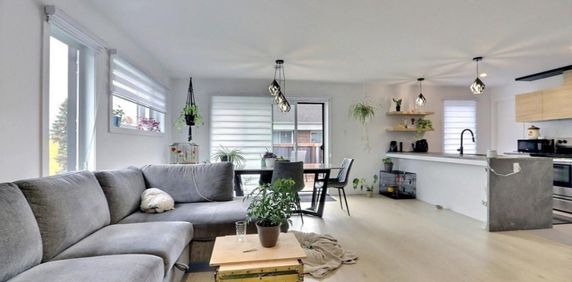 ÉNORME 3 1/2, Style Penthouse - Photo 2