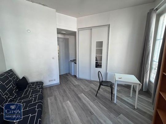 Location Appartement 1 pièce 17m² POITIERS 86000 - Photo 1