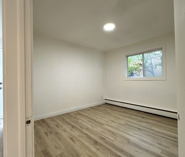 Beau grand 4 1/2, Limoilou Frais peint, libre Rénové - Photo 1