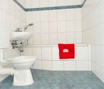 Geräumige 4-Zimmer-Wohnung mit Balkonverglasung in Rostock-Toitenwinkel - Photo 1