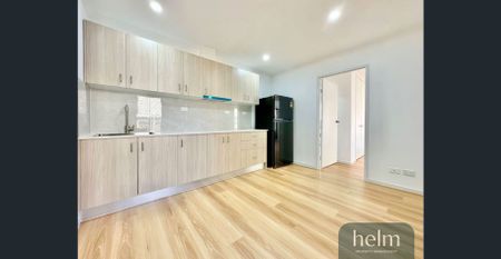 Great Location! Market Square around the corner! - Photo 3