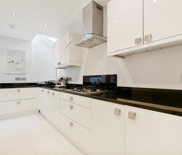 4 bedroom detached house to rent - Photo 3