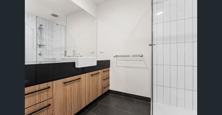 Beautifully designed two-bedroom, two-bathroom apartment - Photo 4