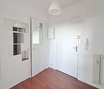 Location Appartement 1 pièce 29m² - Photo 2