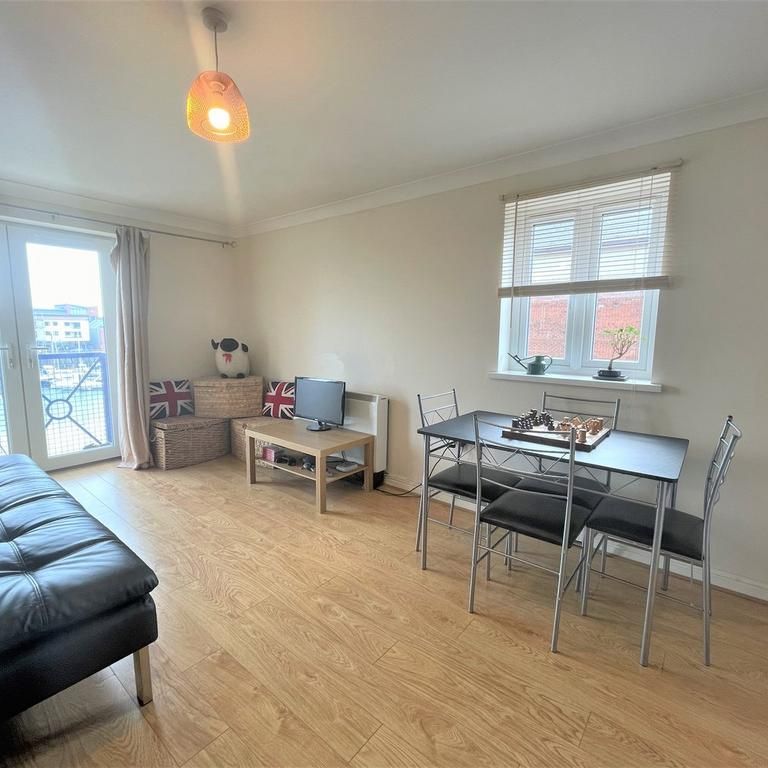 2 bedroom apartment to rent - Photo 1