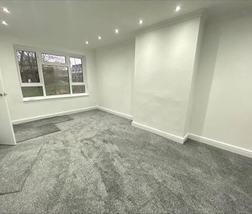 3 bedroom end of terrace house to rent - Photo 1
