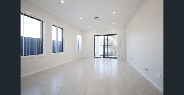 Nearly New Home Ready to Move in - Photo 1