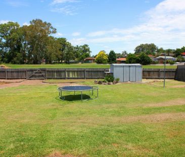 Family Home - Photo 3