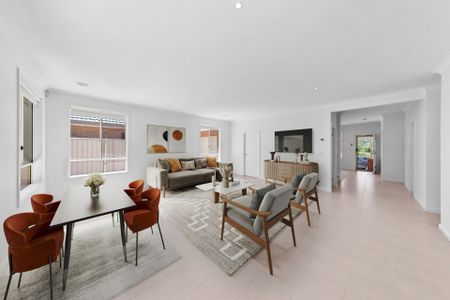 Stylish & Spacious Family Home Opposite Stony Hill Creek - Photo 2