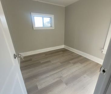 For Lease - 76 Nelson Street Unit# 2, Brampton, Ontario - Photo 1