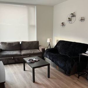 1 Bedroom Downtown Condo For Rent - Photo 2