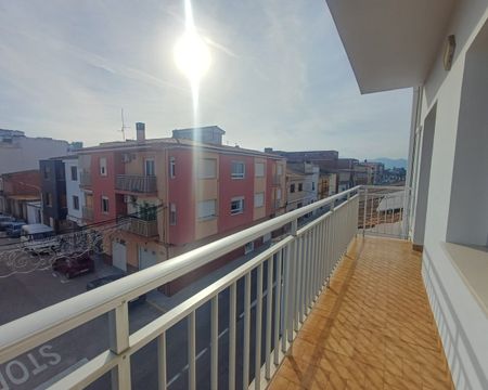 Available until end of June - Photo 2