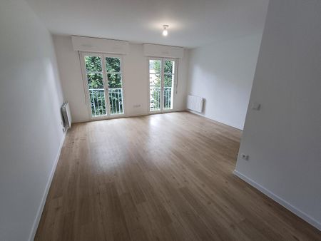 location Appartement F3 DE 78.61m² À ST GERMAIN EN LAYE - Photo 4