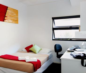 6 Bedrooms Apartment - Photo 1