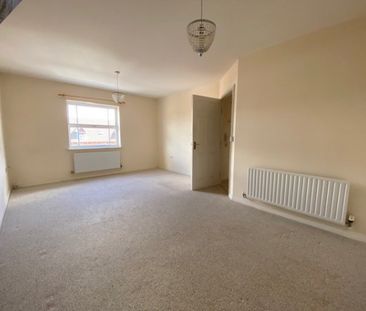John Gold Avenue, Newark, Nottinghamshire, NG24 - Photo 2