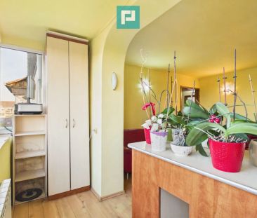 Apartament 3 camere de inchiriat - 360 €/lună - Fotografie 1