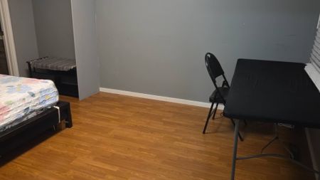 For Lease - 1274 Delphi Road, London East, Ontario - Photo 4