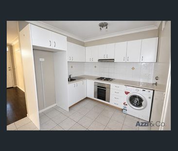 Spacious Family Home in a Convenient Location - Photo 3