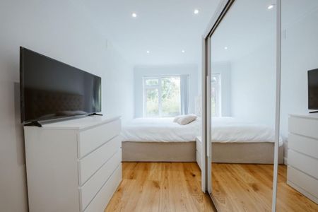 1 Bed Flat, Westbere Road, NW2 - Photo 2