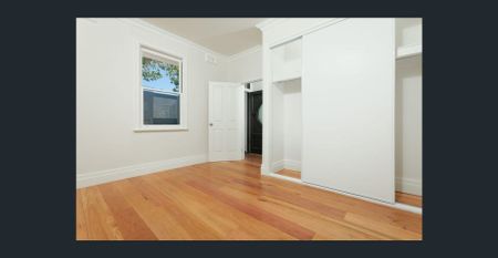 STUNNING HOME IN DESIRED LOCATION - Photo 4