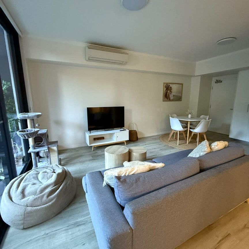 Robina - Photo 1
