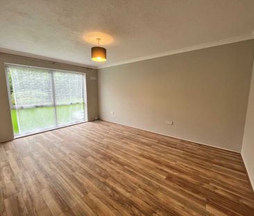 2 bed Flat for rent - Photo 1
