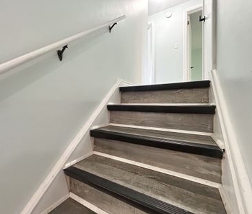 For Lease - 63 Paperbirch Crescent Unit# A, London North, Ontario - Photo 5