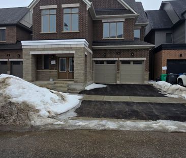 For Lease - 16 Kings Hill Drive, Brampton, Ontario - Photo 4