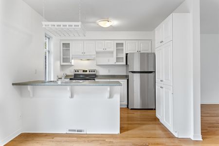 209 Hopewell Avenue - 1 - Photo 2