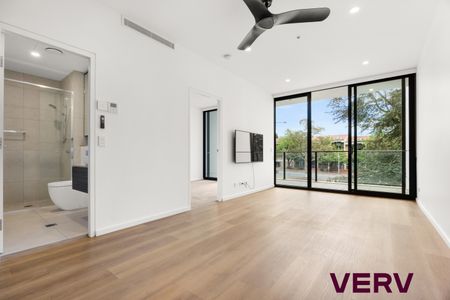 ELEVATED INNER SOUTH LIVING - Photo 3