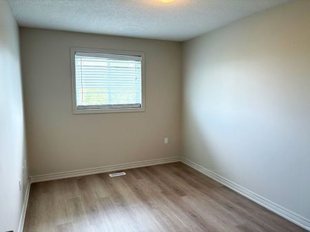 For Lease - 25 Ivybridge Drive Unit# 16, Hamilton, Ontario - Photo 2