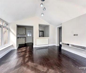 5 bedroom house - terraced - Photo 1