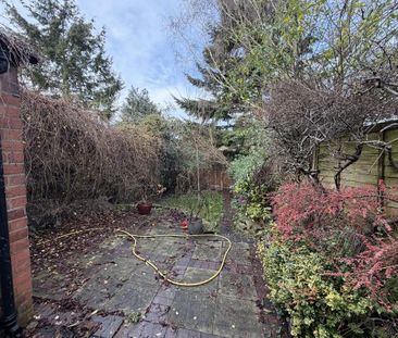 3 bedroom end of terrace house to rent - Photo 1