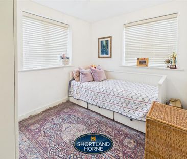 4 bedroom detached house to rent - Photo 6