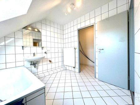 Möbliertes WG-Zimmer in moderner 3er-WG - Photo 3