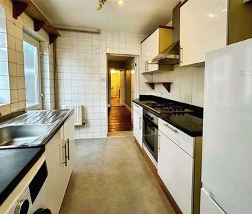 Amherst Road, Reading, Berkshire, RG6 - Photo 6