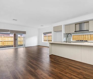 Very Stunning 4-Bedroom, 2-Bathroom Home with 2-Car Garage - Photo 3