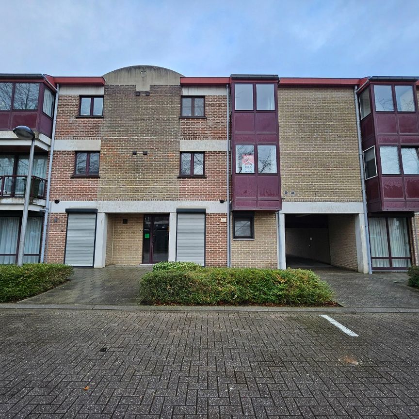 Instapklaar 1-slpk appartement nabij centrum Hasselt - Foto 1