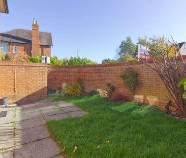 Stony Stratford - Bedroom Maisonette With Garden, Set Just Off High... - Photo 3