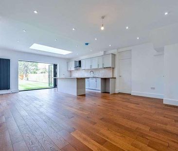 Farm Way, Worcester, KT4 - Photo 2