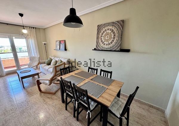 Alquiler de piso en Calle Adelfa