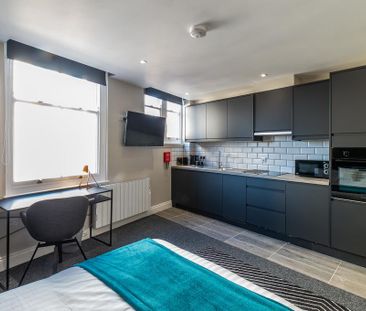 Studio to rent - Photo 1