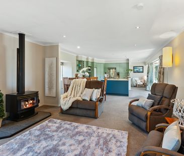 Four Bedroom Home in New Brighton with Large Garage - Photo 3