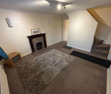 Station Road, Hatton, Derby DE65 5EL - Photo 2