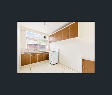 6/37 Orrong Rd, Elsternwick, Vic 3185 - Photo 6