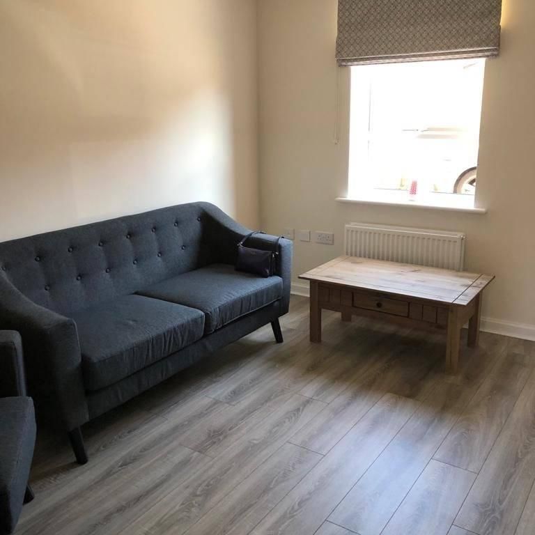 2 bedroom semi-detached house to rent - Photo 1