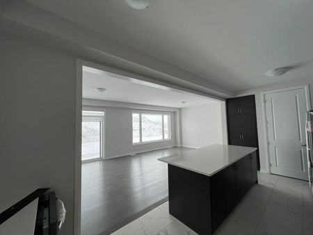 For Lease - 209 Leslie Davis Street, North Dumfries, Ontario - Photo 2