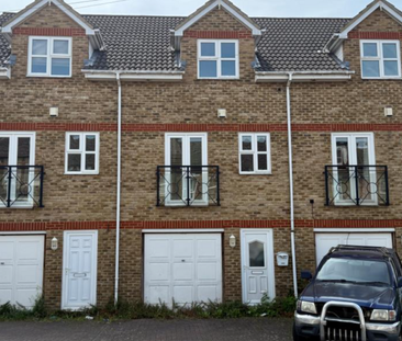 3 bedroom terraced house to rent - Photo 6