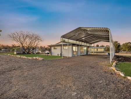 87 Brightview Road, Lockrose QLD 4342 - House For Rent | Domain - Photo 5