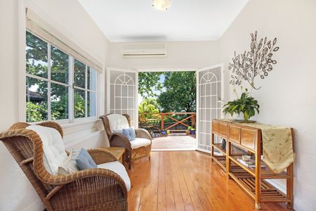 8 Lloyd Avenue, Cremorne NSW 2090 - House For Rent | Domain - Photo 4
